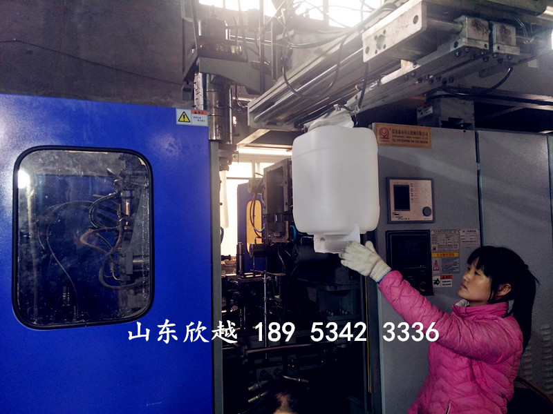 山東塑料桶（tǒng）定（dìng）製價格 20升-25升閉口桶